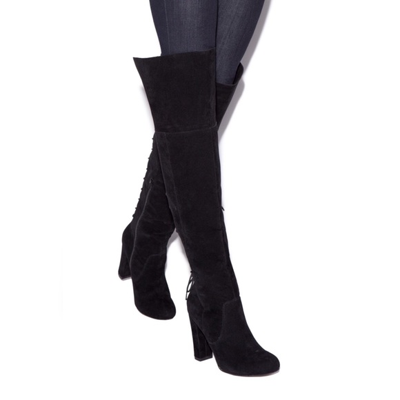 Shoes - 💃🏼HPx2💃🏼Cute over the knee black boots 👢